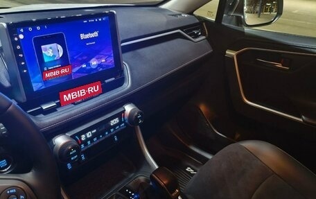 Toyota RAV4, 2021 год, 3 500 000 рублей, 10 фотография