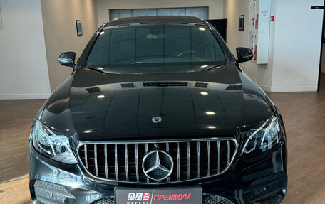 Mercedes-Benz E-Класс, 2020 год, 3 890 000 рублей, 2 фотография