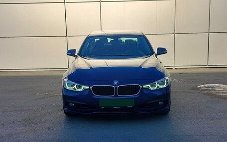 BMW 3 серия, 2018 год, 1 890 000 рублей, 2 фотография