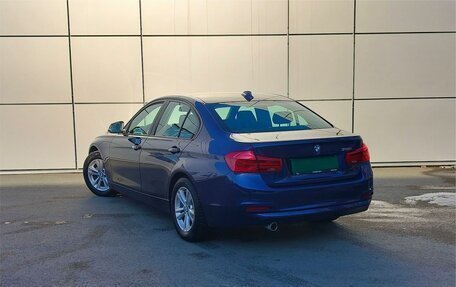 BMW 3 серия, 2018 год, 1 890 000 рублей, 4 фотография