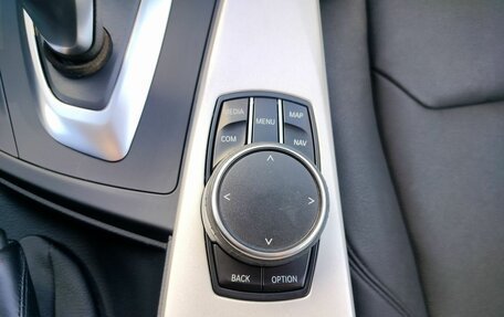 BMW 3 серия, 2018 год, 1 890 000 рублей, 16 фотография