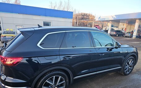Volkswagen Touareg III, 2019 год, 4 650 000 рублей, 8 фотография