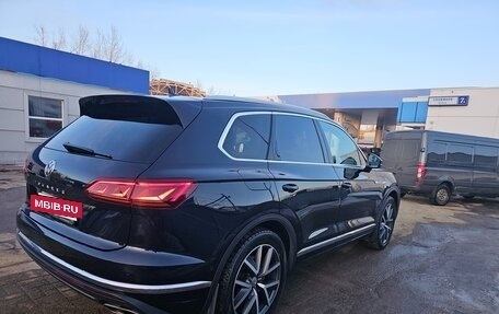 Volkswagen Touareg III, 2019 год, 4 650 000 рублей, 7 фотография