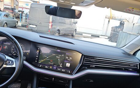 Volkswagen Touareg III, 2019 год, 4 650 000 рублей, 11 фотография
