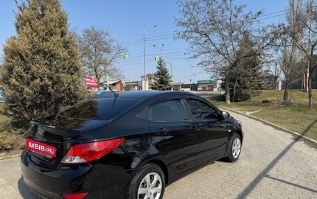 Hyundai Solaris II рестайлинг, 2013 год, 675 000 рублей, 3 фотография