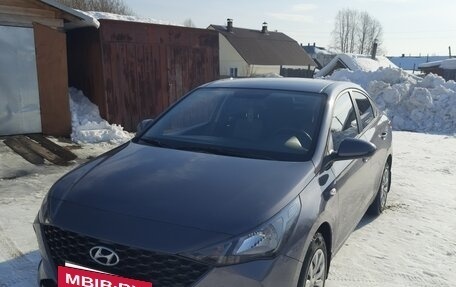 Hyundai Solaris II рестайлинг, 2021 год, 1 650 000 рублей, 8 фотография