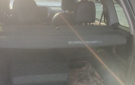 Toyota RAV4, 2005 год, 1 050 000 рублей, 9 фотография