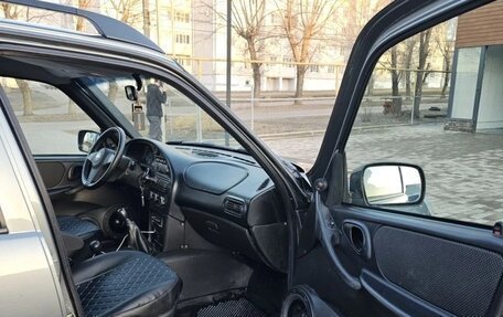 Chevrolet Niva I рестайлинг, 2017 год, 830 000 рублей, 5 фотография