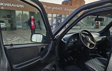 Chevrolet Niva I рестайлинг, 2017 год, 830 000 рублей, 4 фотография