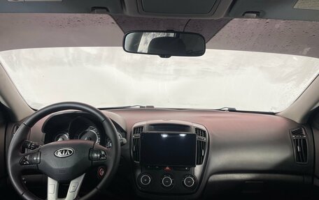 KIA cee'd I рестайлинг, 2011 год, 687 000 рублей, 10 фотография