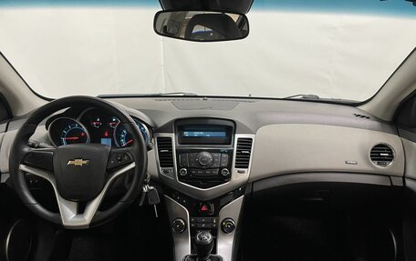 Chevrolet Cruze II, 2011 год, 779 000 рублей, 11 фотография