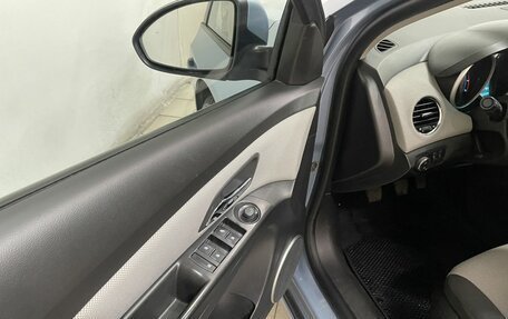 Chevrolet Cruze II, 2011 год, 779 000 рублей, 17 фотография