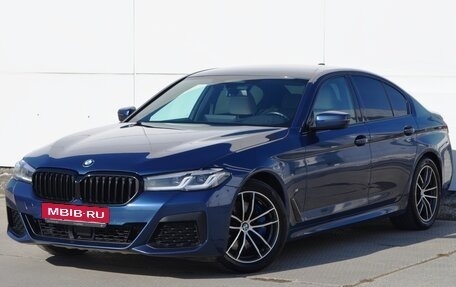 BMW 5 серия, 2021 год, 5 700 000 рублей, 1 фотография