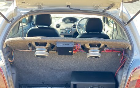 Toyota Vitz, 2001 год, 700 000 рублей, 8 фотография