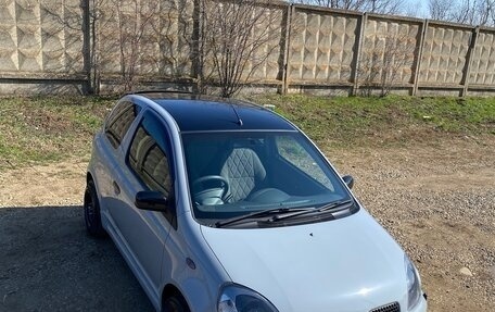 Toyota Vitz, 2001 год, 700 000 рублей, 3 фотография