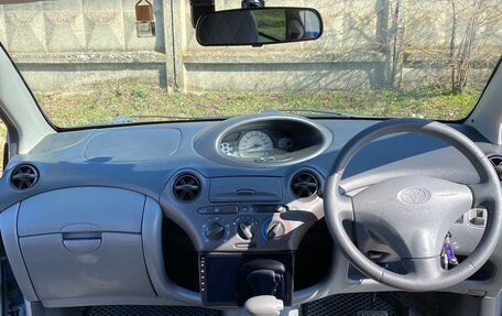 Toyota Vitz, 2001 год, 700 000 рублей, 16 фотография