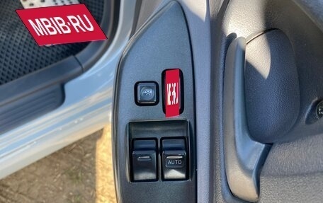 Toyota Vitz, 2001 год, 700 000 рублей, 13 фотография