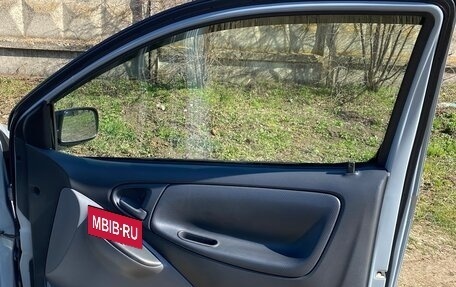 Toyota Vitz, 2001 год, 700 000 рублей, 11 фотография