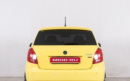 Skoda Fabia II, 2012 год, 899 000 рублей, 6 фотография
