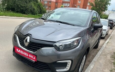 Renault Kaptur I рестайлинг, 2018 год, 1 300 000 рублей, 11 фотография