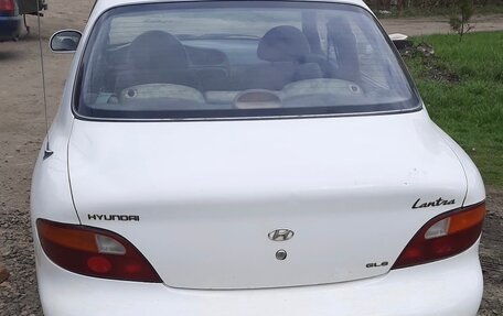 Hyundai Lantra II, 1997 год, 220 000 рублей, 2 фотография