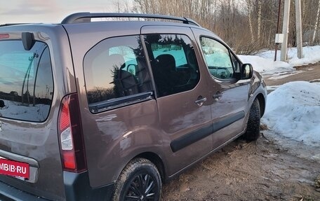 Peugeot Partner II рестайлинг 2, 2013 год, 810 000 рублей, 3 фотография