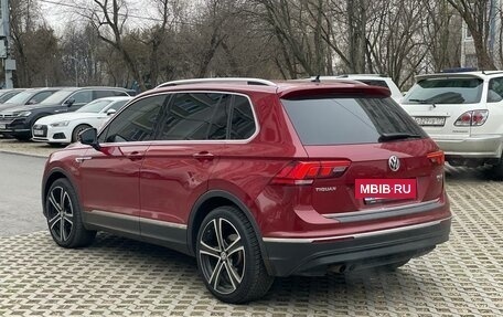 Volkswagen Tiguan II, 2017 год, 2 300 000 рублей, 4 фотография