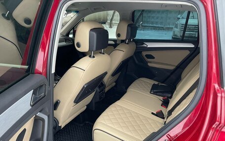 Volkswagen Tiguan II, 2017 год, 2 300 000 рублей, 12 фотография