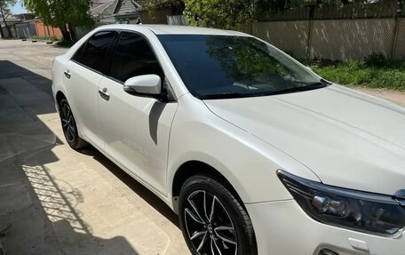 Toyota Camry, 2017 год, 2 300 000 рублей, 3 фотография