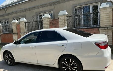 Toyota Camry, 2017 год, 2 300 000 рублей, 7 фотография