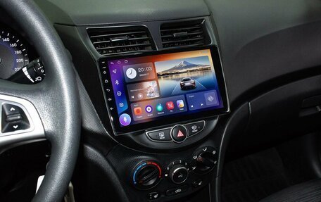 Hyundai Solaris II рестайлинг, 2016 год, 1 050 000 рублей, 18 фотография