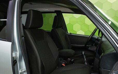 Chevrolet Niva I рестайлинг, 2018 год, 750 000 рублей, 11 фотография