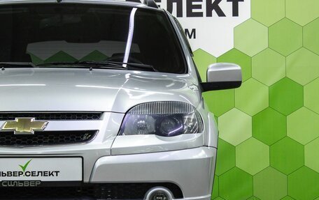 Chevrolet Niva I рестайлинг, 2018 год, 750 000 рублей, 9 фотография