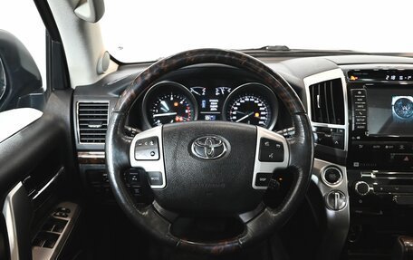 Toyota Land Cruiser 200, 2015 год, 4 250 000 рублей, 16 фотография