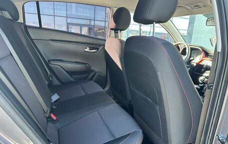 KIA Rio IV, 2022 год, 1 800 000 рублей, 8 фотография