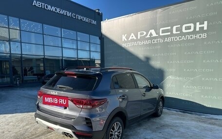 KIA Rio IV, 2022 год, 1 800 000 рублей, 2 фотография