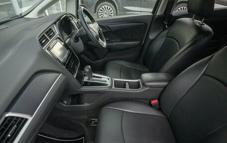 Honda Shuttle II, 2017 год, 1 275 000 рублей, 19 фотография