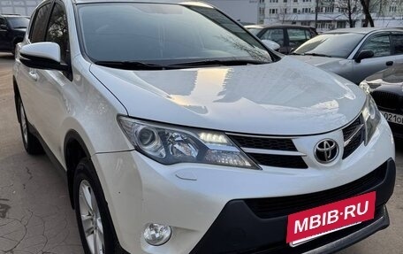 Toyota RAV4, 2013 год, 2 200 000 рублей, 2 фотография
