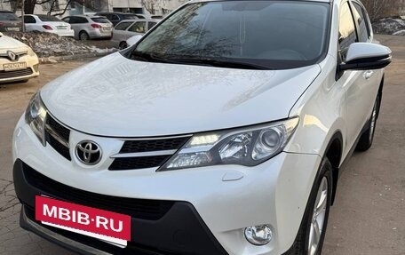 Toyota RAV4, 2013 год, 2 200 000 рублей, 3 фотография