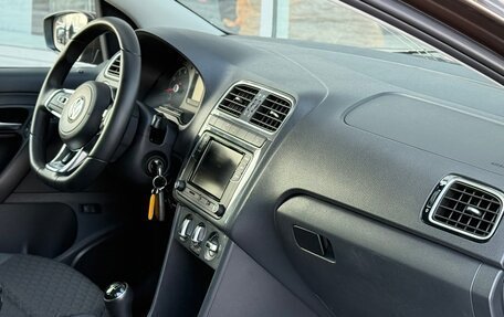 Volkswagen Polo VI (EU Market), 2018 год, 1 250 000 рублей, 25 фотография