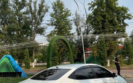 Hyundai Solaris II рестайлинг, 2015 год, 900 000 рублей, 3 фотография