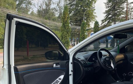 Hyundai Solaris II рестайлинг, 2015 год, 900 000 рублей, 6 фотография