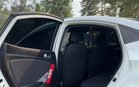 Hyundai Solaris II рестайлинг, 2015 год, 900 000 рублей, 12 фотография