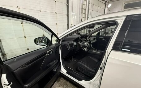 Lexus RX IV рестайлинг, 2021 год, 4 800 000 рублей, 3 фотография