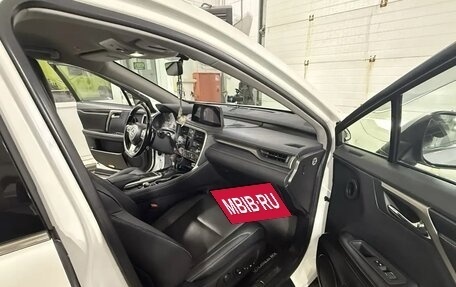 Lexus RX IV рестайлинг, 2021 год, 4 800 000 рублей, 7 фотография