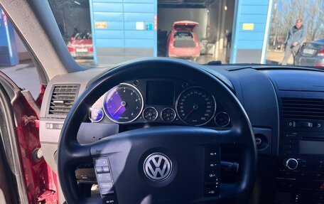 Volkswagen Touareg III, 2003 год, 999 999 рублей, 14 фотография