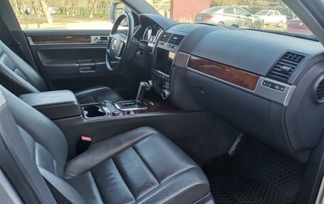 Volkswagen Touareg III, 2010 год, 1 420 000 рублей, 26 фотография