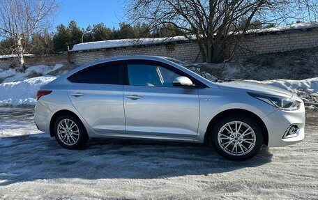 Hyundai Solaris II рестайлинг, 2019 год, 1 650 000 рублей, 3 фотография