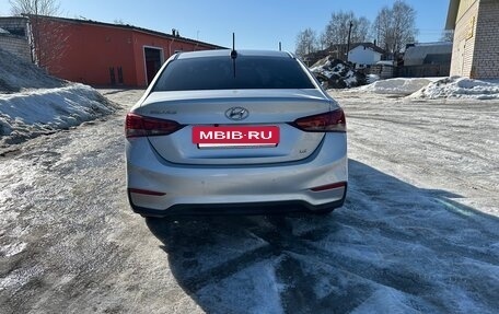 Hyundai Solaris II рестайлинг, 2019 год, 1 650 000 рублей, 5 фотография