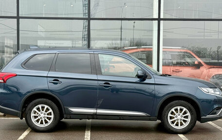 Mitsubishi Outlander III рестайлинг 3, 2019 год, 1 944 000 рублей, 5 фотография